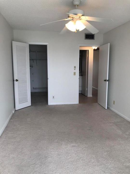 4065 EXETER D - BEDROOM 2 PHOTO