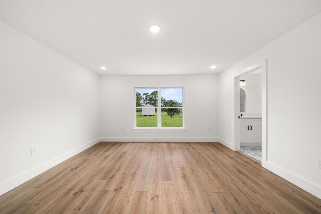 interior - master bedroom 2