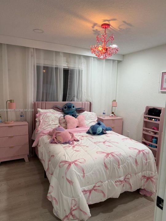 For Rent: $3,500 (3 beds, 2 baths, 1524 Square Feet)