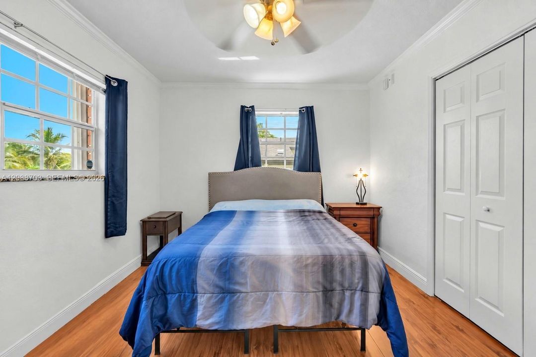 En Venta: $525,000 (3 camas, 2 baños, 1014 Pies cuadrados)