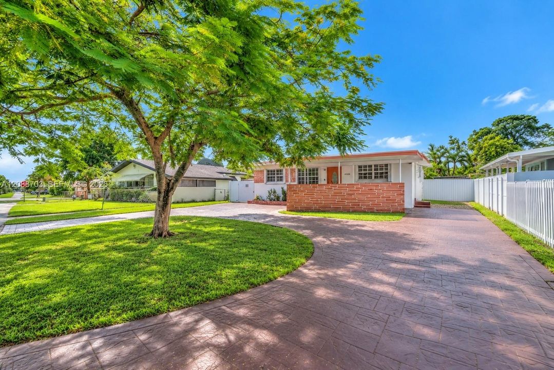 En Venta: $525,000 (3 camas, 2 baños, 1014 Pies cuadrados)