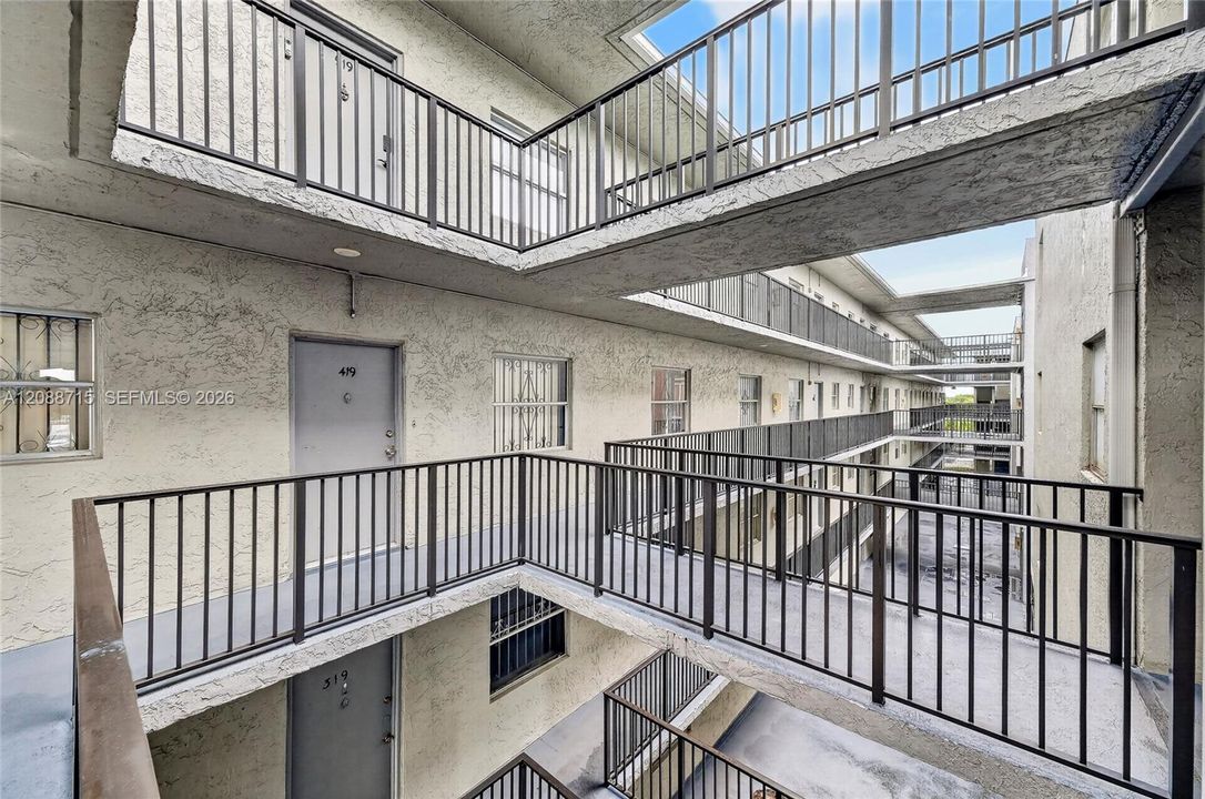 En Venta: $270,000 (3 camas, 2 baños, 1217 Pies cuadrados)