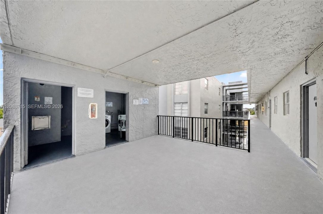 En Venta: $270,000 (3 camas, 2 baños, 1217 Pies cuadrados)