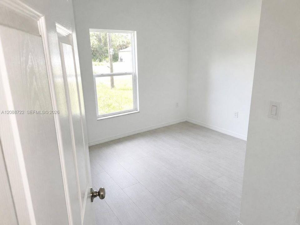 En Renta: $1,750 (3 camas, 2 baños, 1450 Pies cuadrados)