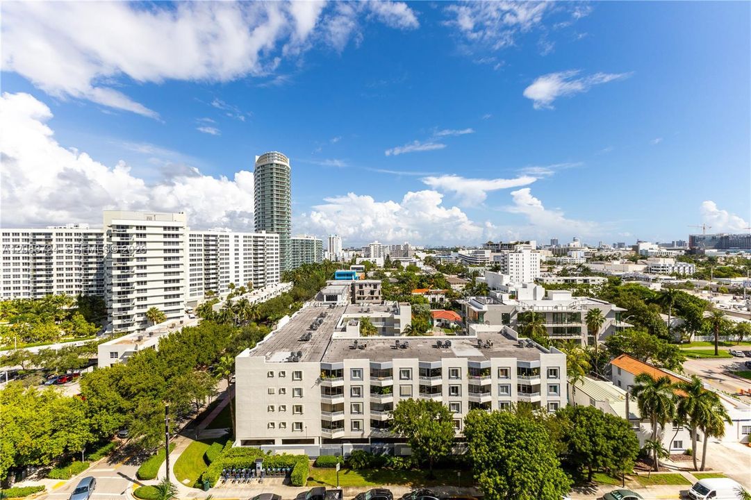 For Sale: $795,000 (2 beds, 2 baths, 1084 Square Feet)