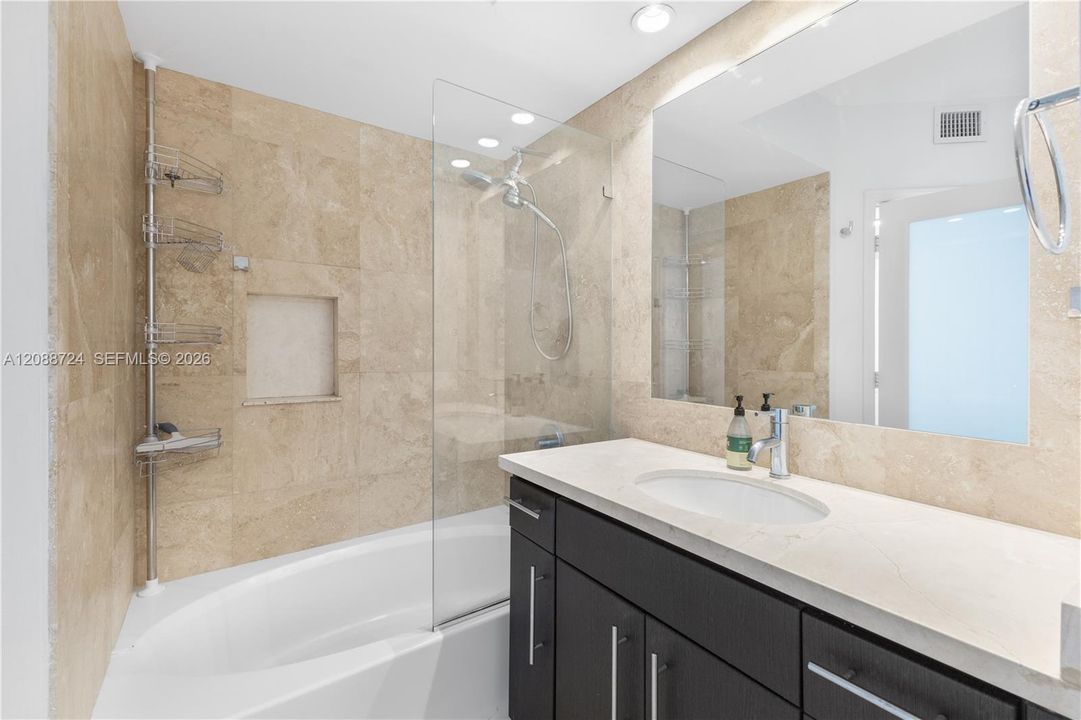 For Sale: $795,000 (2 beds, 2 baths, 1084 Square Feet)