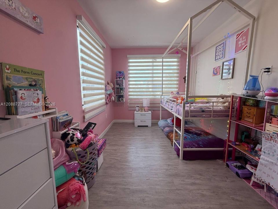 На продажу: $529,500 (4 спален, 3 ванн, 1665 Квадратных фут)