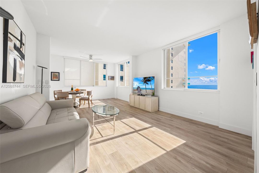 В аренду: $3,450 (2 спален, 1 ванн, 964 Квадратных фут)