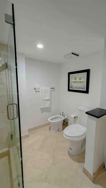 For Rent: $5,500 (3 beds, 2 baths, 1496 Square Feet)