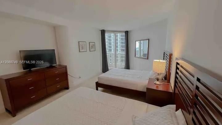 For Rent: $5,500 (3 beds, 2 baths, 1496 Square Feet)