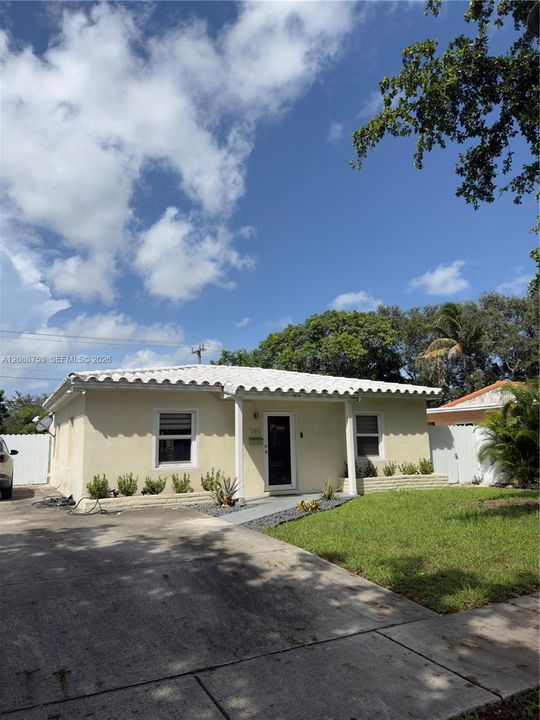 En Venta: $460,000 (2 camas, 1 baños, 825 Pies cuadrados)