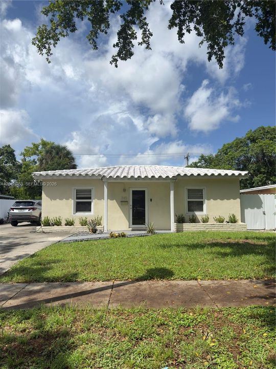En Venta: $460,000 (2 camas, 1 baños, 825 Pies cuadrados)