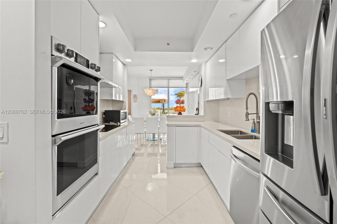 For Rent: $10,000 (3 beds, 2 baths, 2720 Square Feet)
