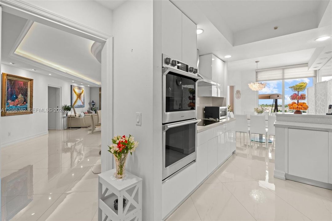 For Rent: $10,000 (3 beds, 2 baths, 2720 Square Feet)