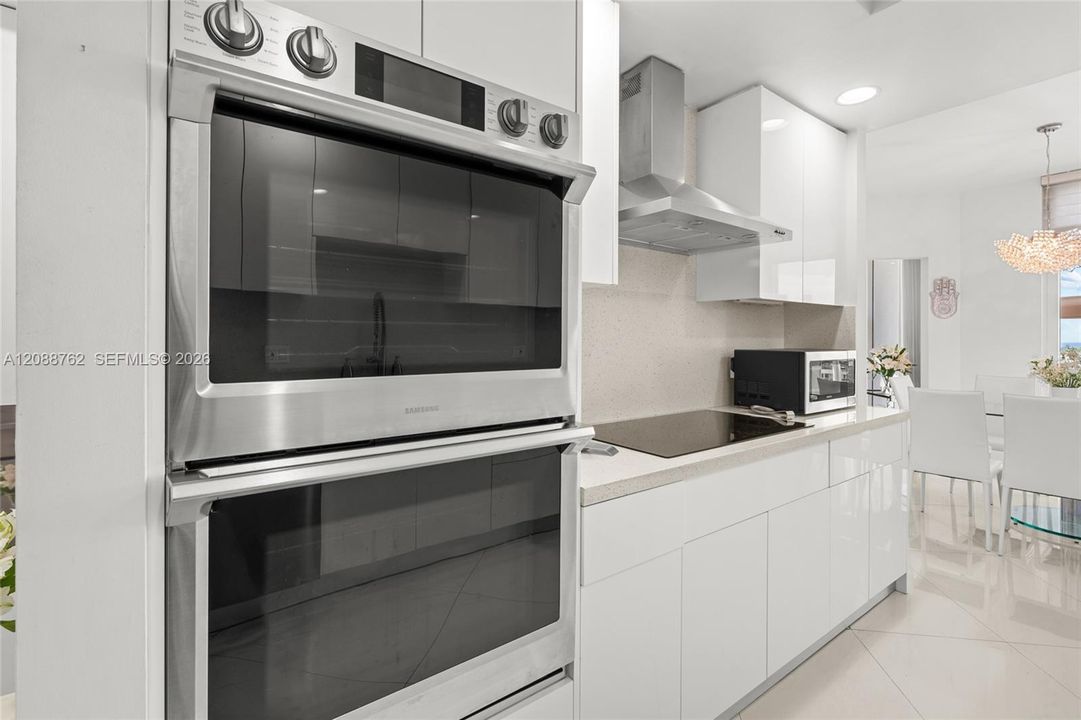 For Rent: $10,000 (3 beds, 2 baths, 2720 Square Feet)