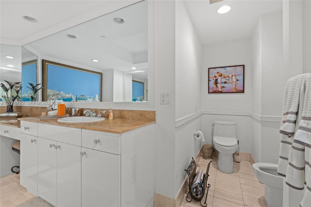For Rent: $10,000 (3 beds, 2 baths, 2720 Square Feet)