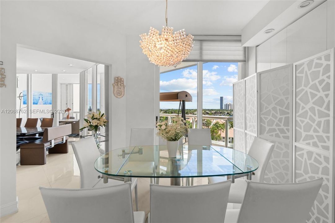 For Rent: $10,000 (3 beds, 2 baths, 2720 Square Feet)