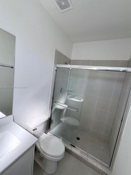 For Rent: $2,400 (3 beds, 2 baths, 1393 Square Feet)