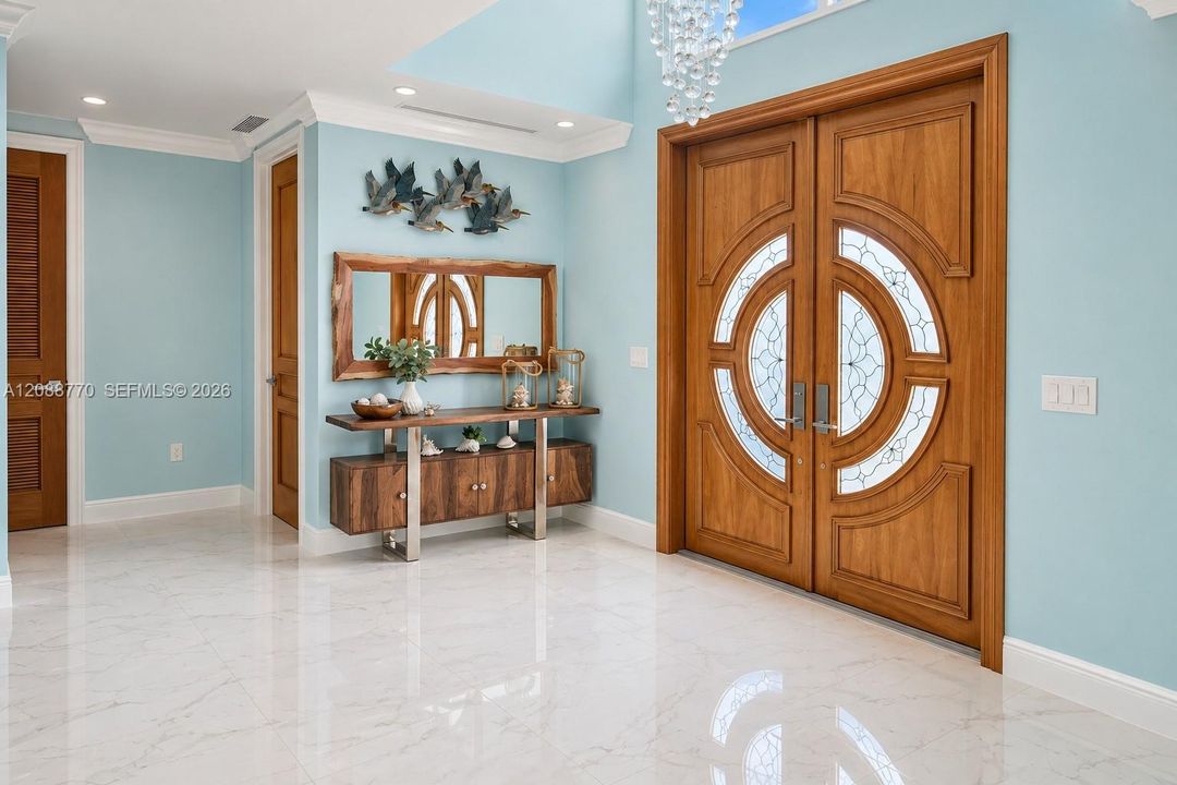 En Venta: $5,499,000 (6 camas, 5 baños, 4010 Pies cuadrados)
