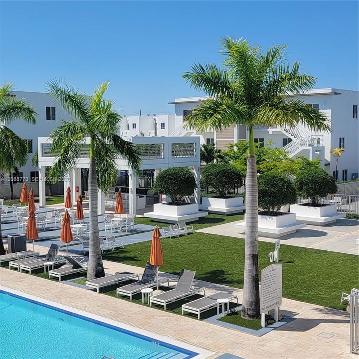 En Venta: $959,000 (4 camas, 3 baños, 2379 Pies cuadrados)