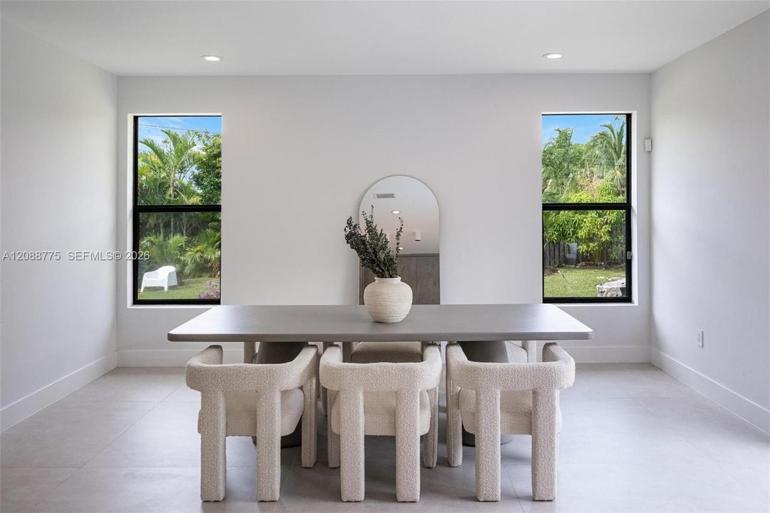 For Rent: $13,000 (4 beds, 2 baths, 2358 Square Feet)