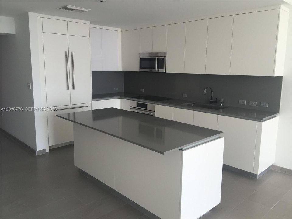 En Renta: $4,900 (1 camas, 1 baños, 879 Pies cuadrados)