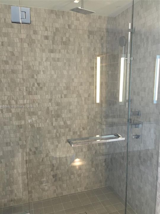 En Renta: $4,900 (1 camas, 1 baños, 879 Pies cuadrados)