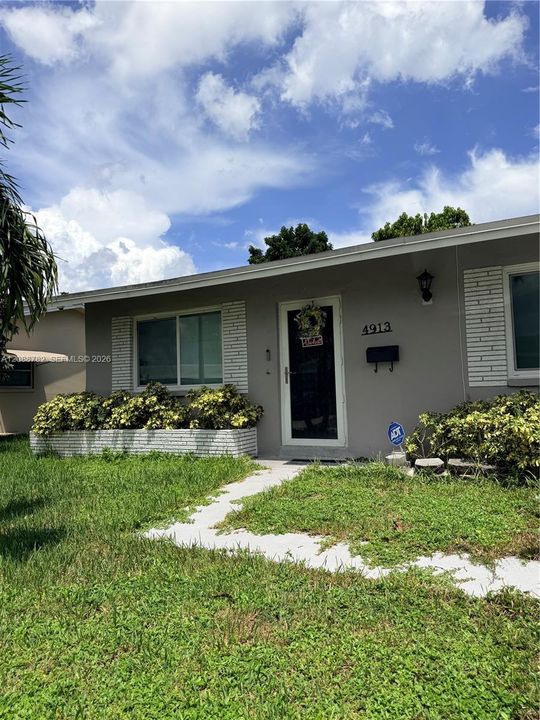 En Venta: $250,000 (2 camas, 1 baños, 1147 Pies cuadrados)