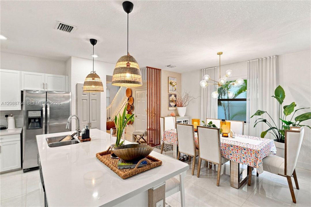 For Sale: $695,000 (3 beds, 2 baths, 1848 Square Feet)