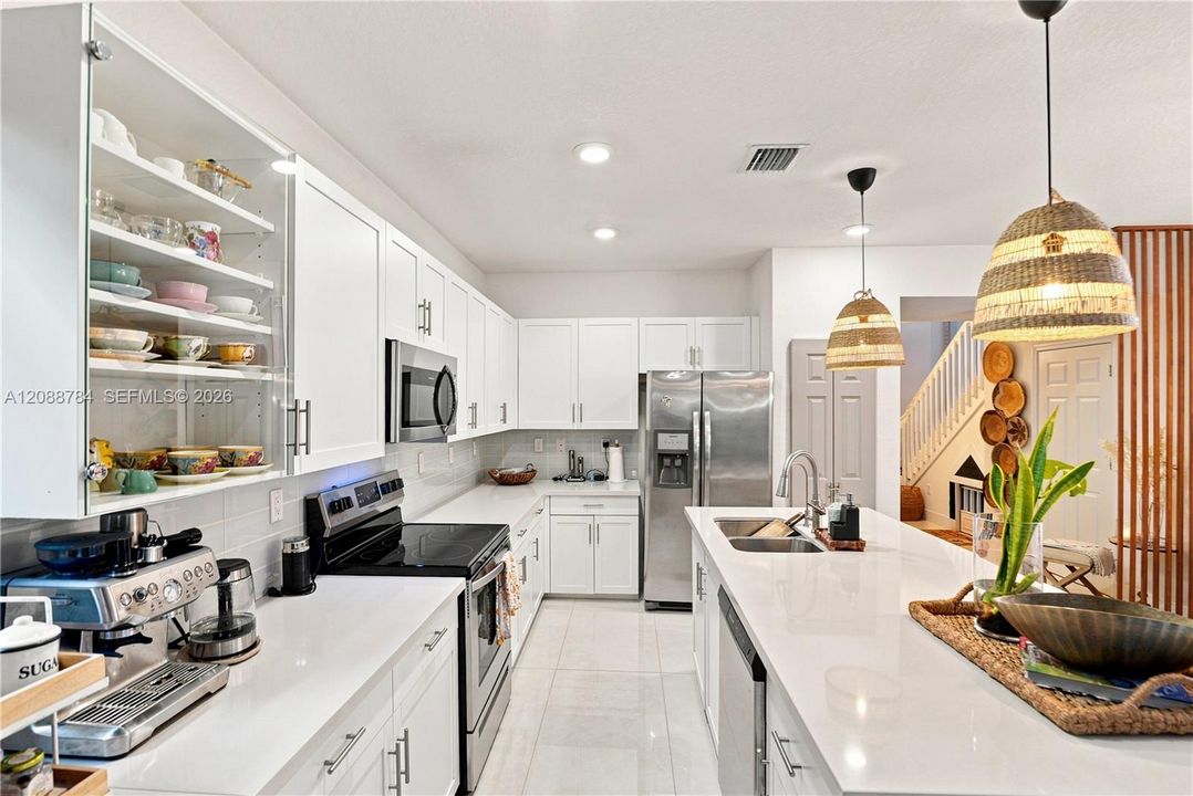 For Sale: $695,000 (3 beds, 2 baths, 1848 Square Feet)