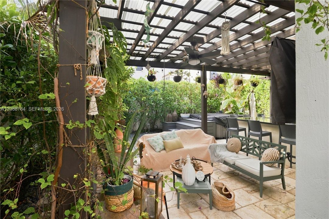 For Sale: $695,000 (3 beds, 2 baths, 1848 Square Feet)