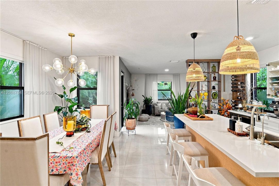 For Sale: $695,000 (3 beds, 2 baths, 1848 Square Feet)