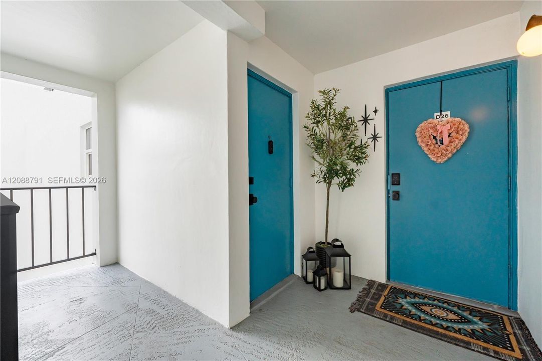 En Venta: $250,000 (2 camas, 2 baños, 1090 Pies cuadrados)