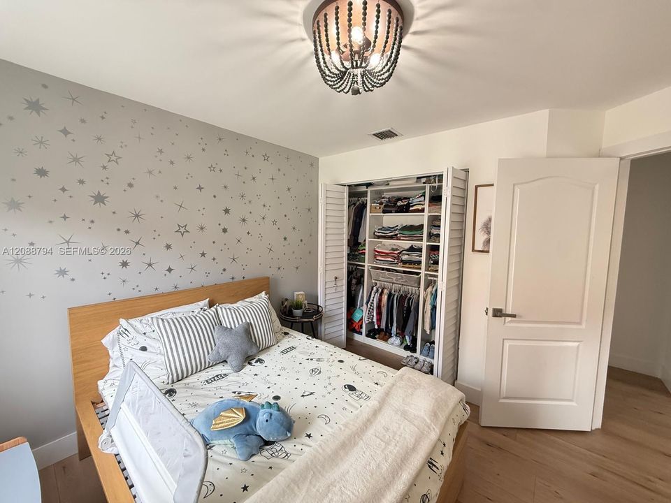 В аренду: $5,950 (5 спален, 3 ванн, 2154 Квадратных фут)