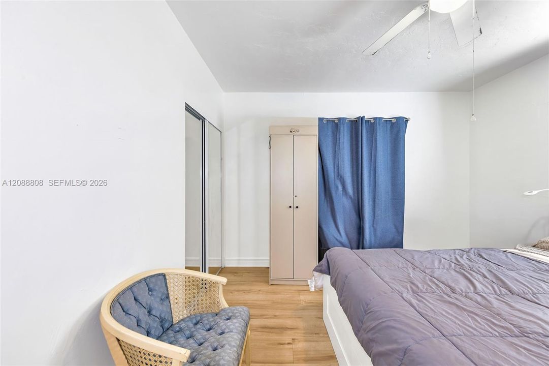 En Venta: $449,000 (3 camas, 2 baños, 1454 Pies cuadrados)