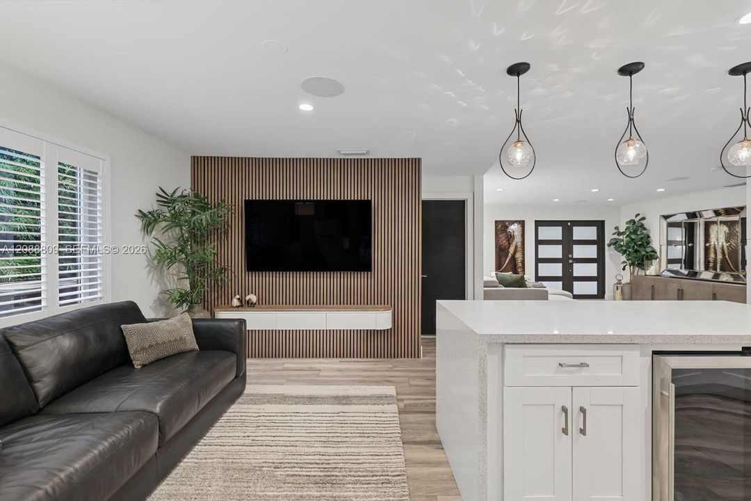 For Sale: $879,000 (4 beds, 2 baths, 1767 Square Feet)