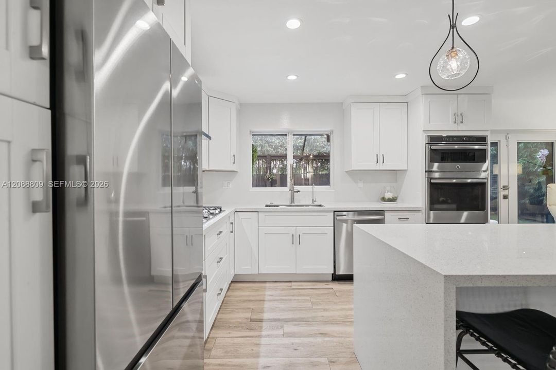 For Sale: $879,000 (4 beds, 2 baths, 1767 Square Feet)