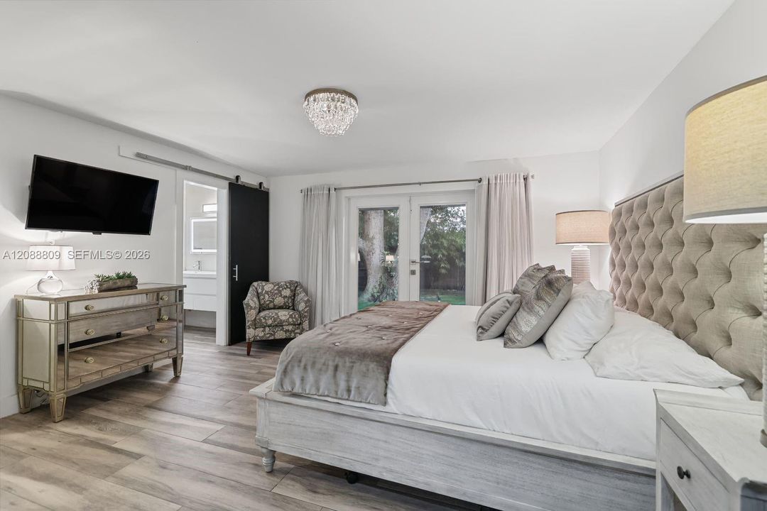 For Sale: $879,000 (4 beds, 2 baths, 1767 Square Feet)