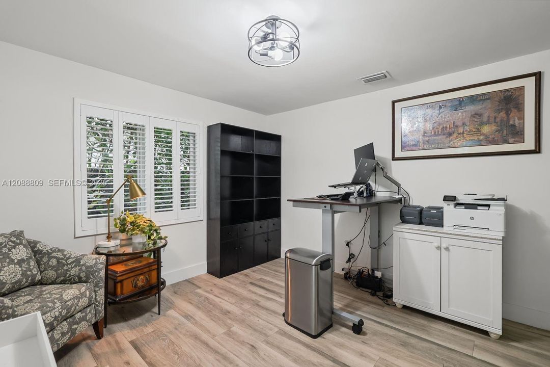 For Sale: $879,000 (4 beds, 2 baths, 1767 Square Feet)