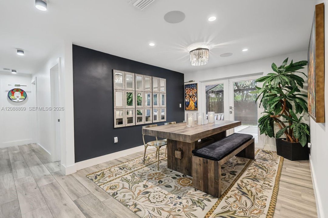 For Sale: $879,000 (4 beds, 2 baths, 1767 Square Feet)