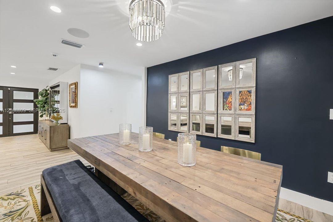 For Sale: $879,000 (4 beds, 2 baths, 1767 Square Feet)