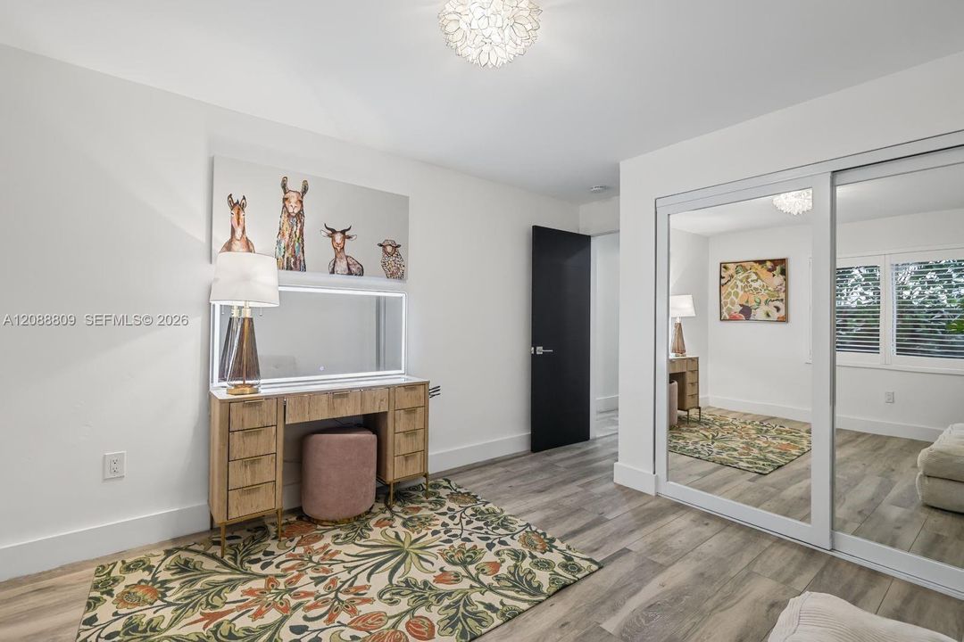 For Sale: $879,000 (4 beds, 2 baths, 1767 Square Feet)