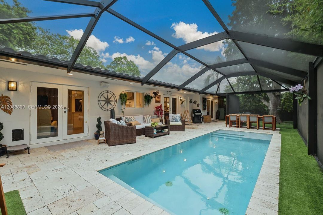For Sale: $879,000 (4 beds, 2 baths, 1767 Square Feet)