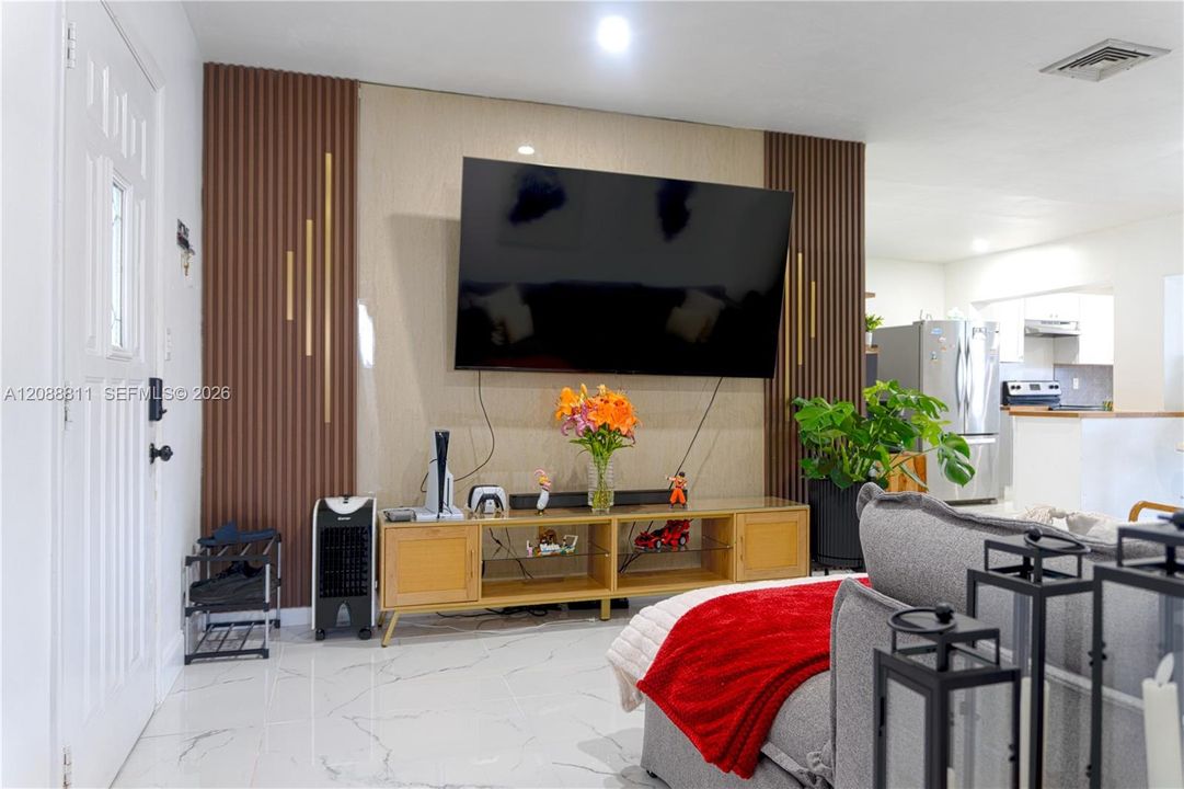En Venta: $507,000 (2 camas, 2 baños, 1314 Pies cuadrados)