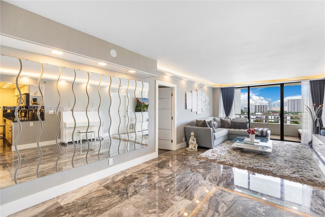 For Rent: $3,900 (2 beds, 2 baths, 1038 Square Feet)