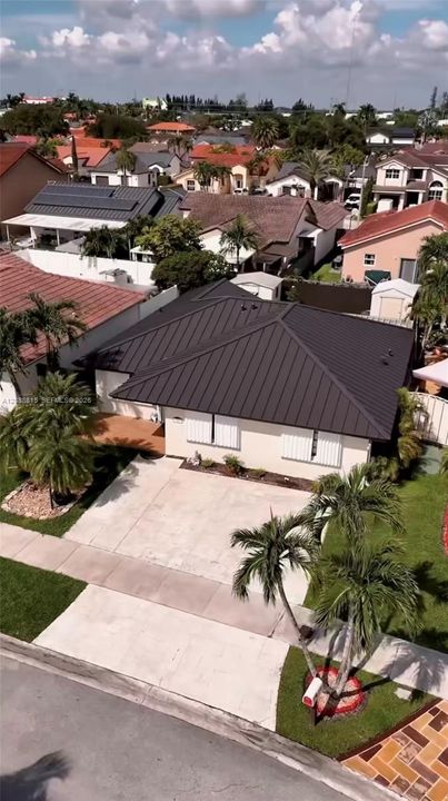 На продажу: $699,000 (3 спален, 2 ванн, 1543 Квадратных фут)