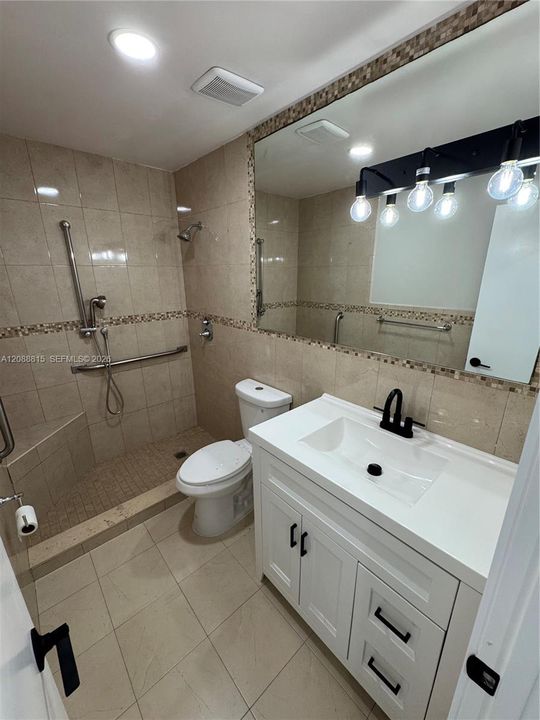 На продажу: $699,000 (3 спален, 2 ванн, 1543 Квадратных фут)