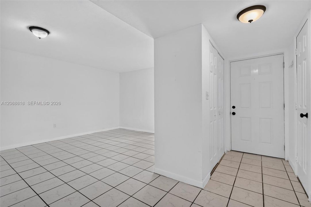 For Rent: $2,600 (3 beds, 2 baths, 1545 Square Feet)