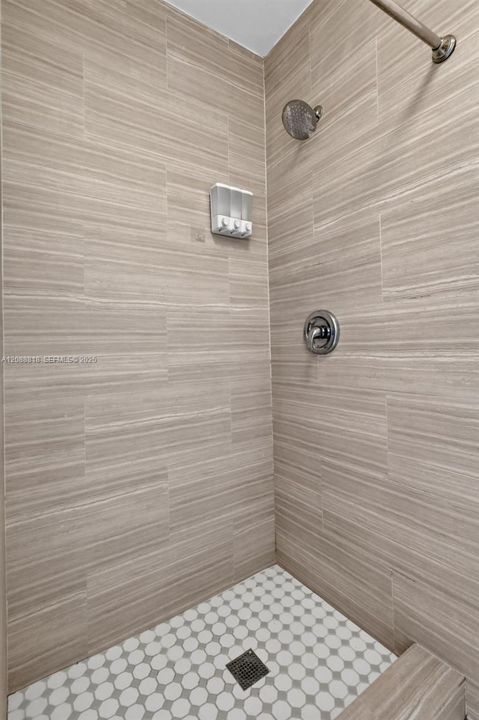 For Rent: $2,600 (3 beds, 2 baths, 1545 Square Feet)