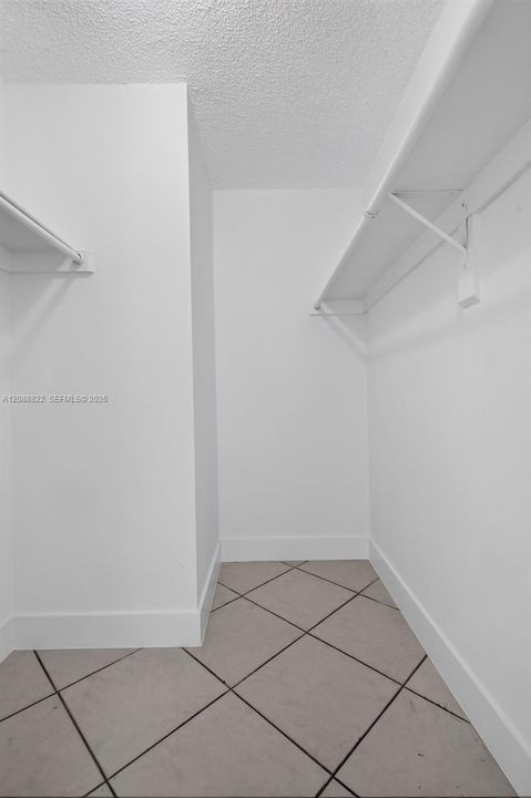 En Renta: $2,350 (2 camas, 2 baños, 870 Pies cuadrados)